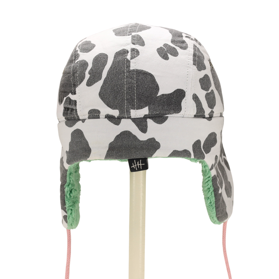 CHAPKA | STRAWBERRY COWKASUS