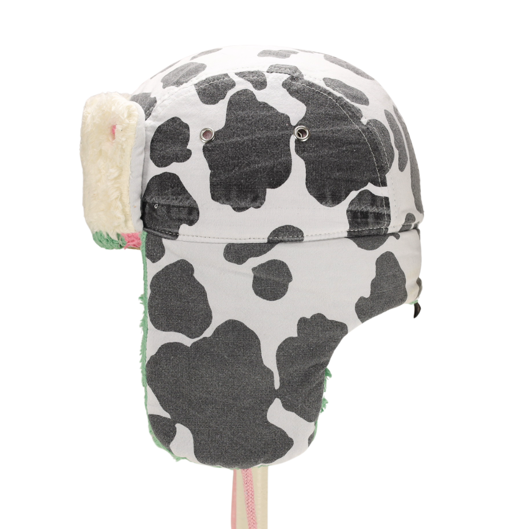 CHAPKA | STRAWBERRY COWKASUS