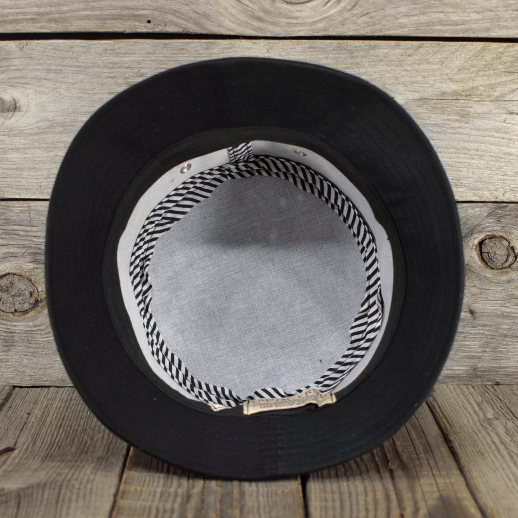 BUCKET HAT | BLACK BLOCK