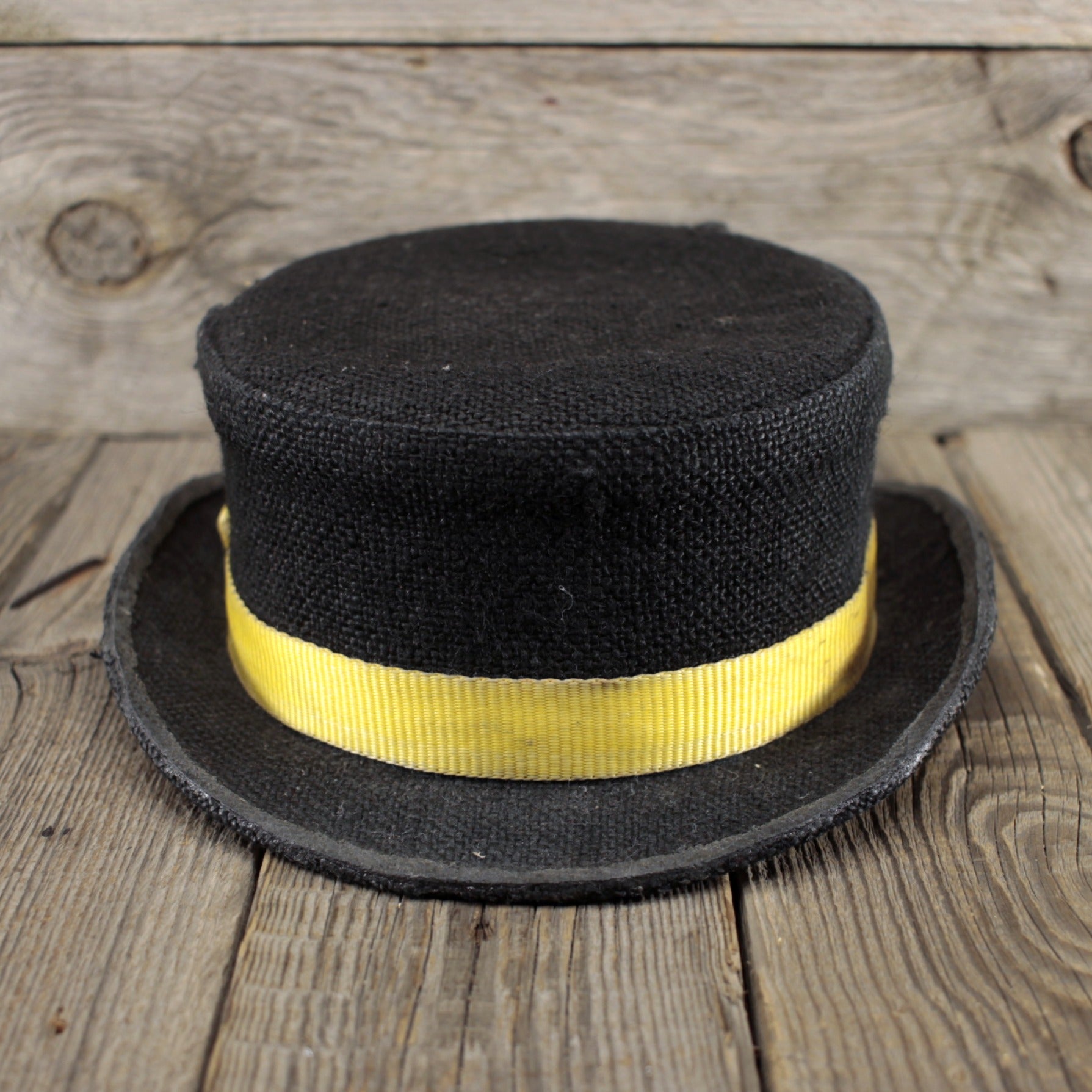 TOP HAT | YELLO CRØP