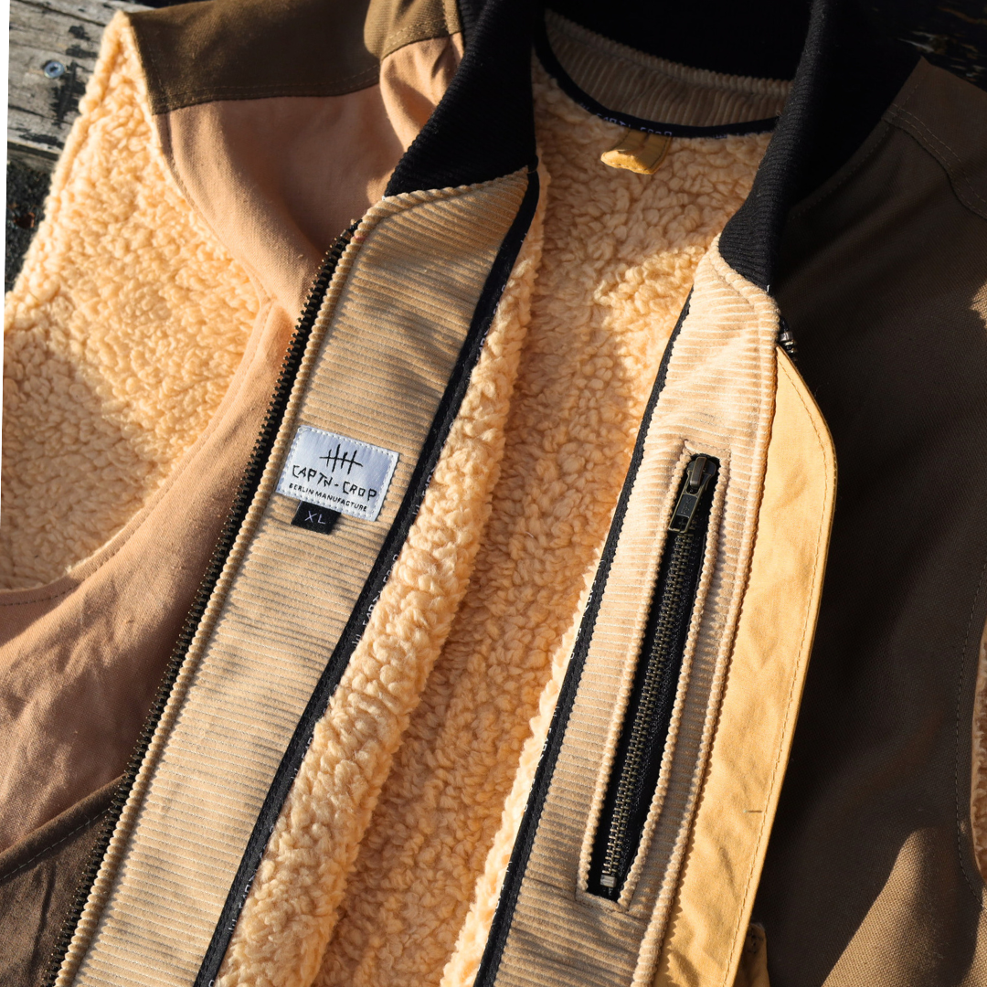 VEST | SHADES OF CLAY