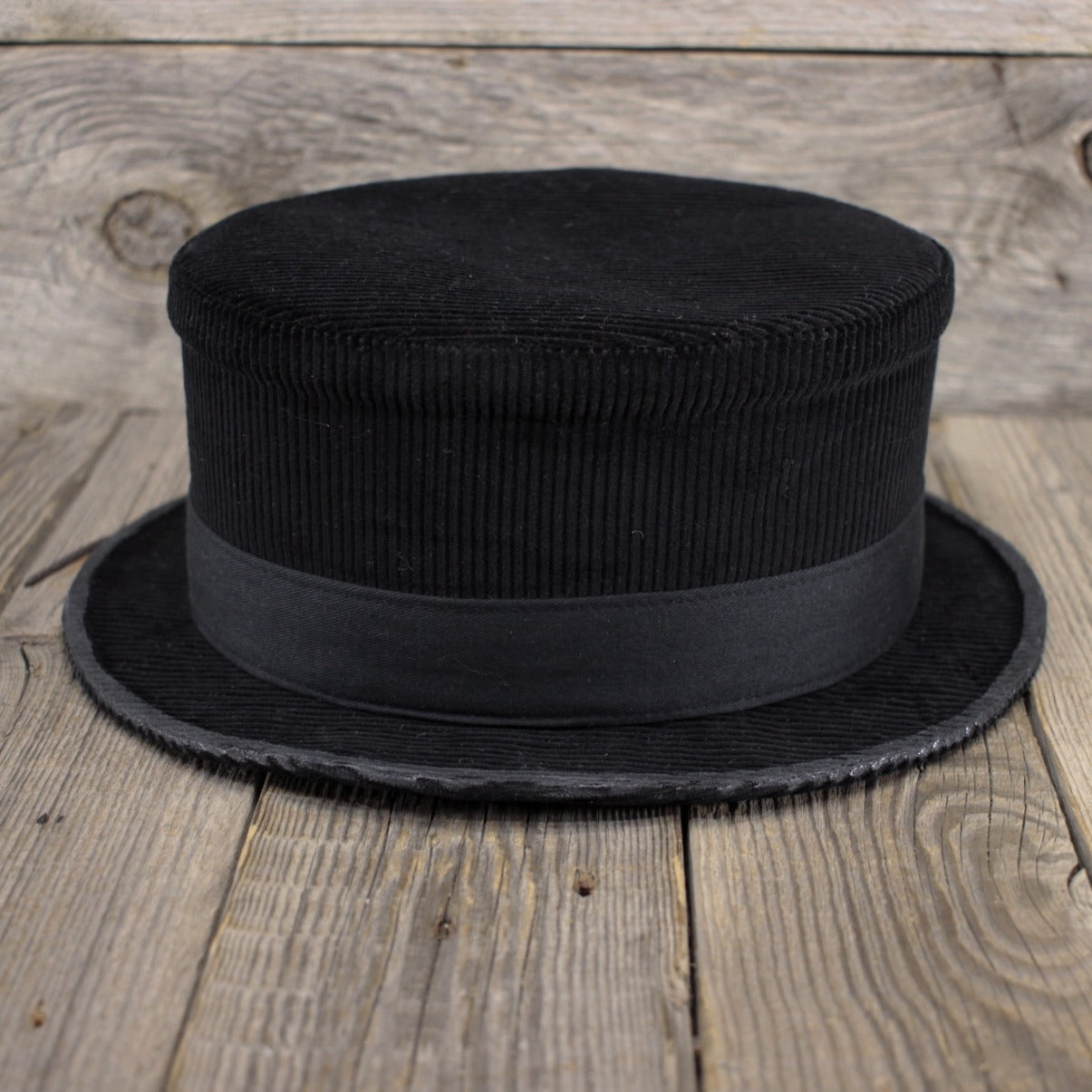 TOP HAT | BLACK BISON