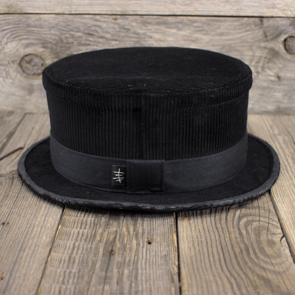 TOP HAT | BLACK BISON